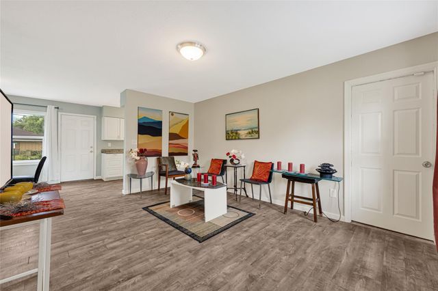 5714 Peacock Street, Houston, TX 77033