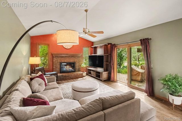 10358 Greenbrier, Brighton Township, MI 48114