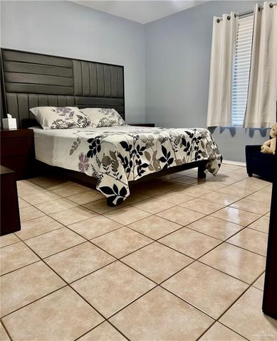 303 S Avasolo Street, Rio Grande City, TX 78582