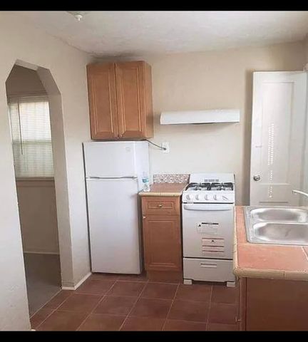 2490 NW 91st Street A,b,c, Miami, FL 33147