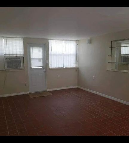 2490 NW 91st Street A,b,c, Miami, FL 33147