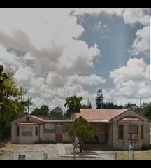2490 NW 91st Street A,b,c, Miami, FL 33147
