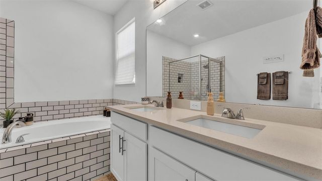 1725 HILL TOP DRIVE, Dundee, FL 33838