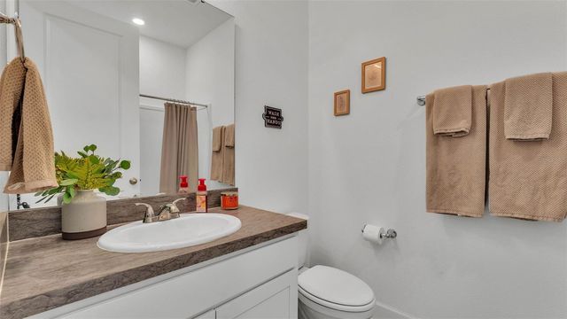 1725 HILL TOP DRIVE, Dundee, FL 33838