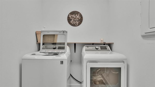 1725 HILL TOP DRIVE, Dundee, FL 33838