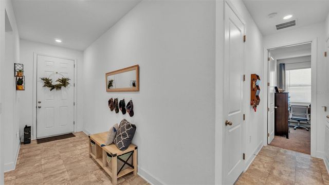 1725 HILL TOP DRIVE, Dundee, FL 33838