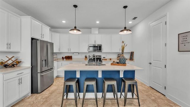 1725 HILL TOP DRIVE, Dundee, FL 33838