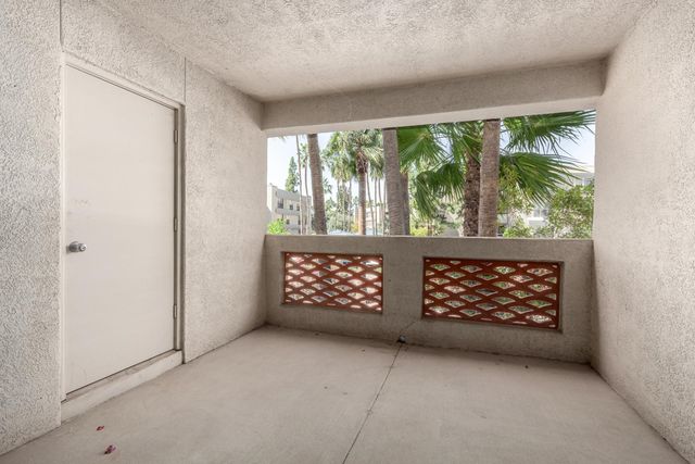 5104 N 32nd Street Unit 225, Phoenix, AZ 85018