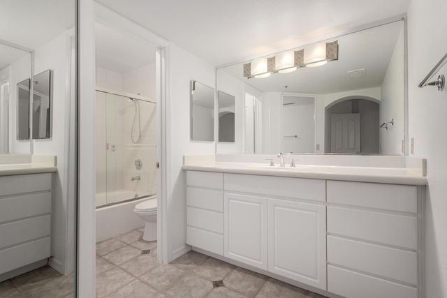 5104 N 32nd Street Unit 225, Phoenix, AZ 85018