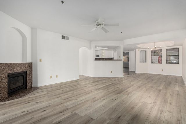 5104 N 32nd Street Unit 225, Phoenix, AZ 85018