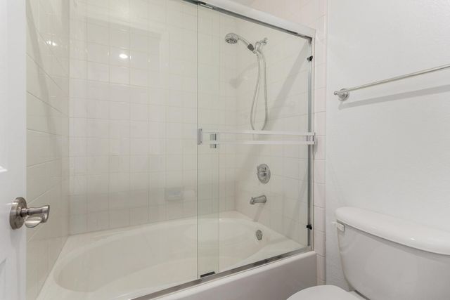 5104 N 32nd Street Unit 225, Phoenix, AZ 85018