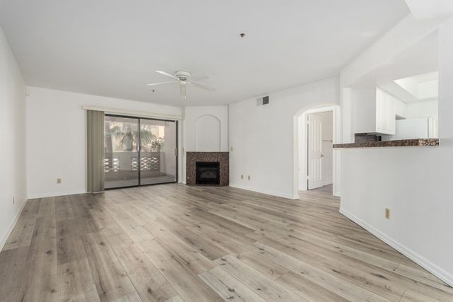 5104 N 32nd Street Unit 225, Phoenix, AZ 85018