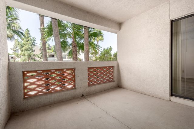 5104 N 32nd Street Unit 225, Phoenix, AZ 85018