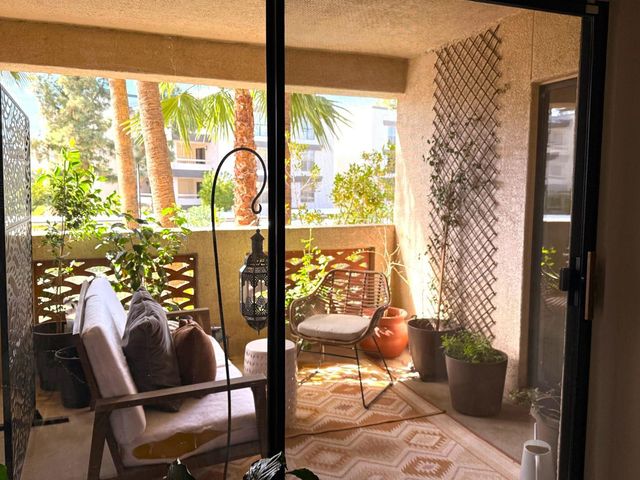 5104 N 32nd Street Unit 225, Phoenix, AZ 85018