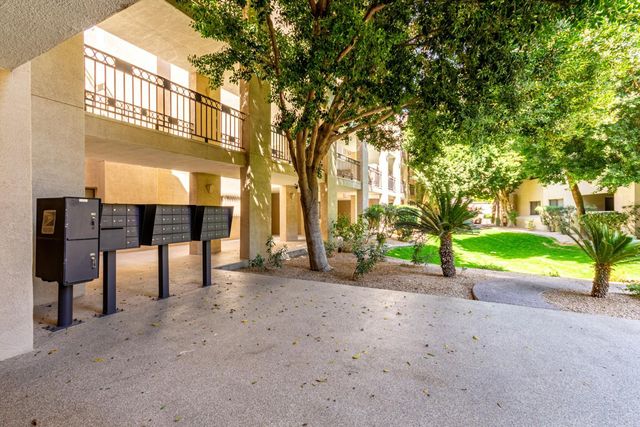 5104 N 32nd Street Unit 225, Phoenix, AZ 85018