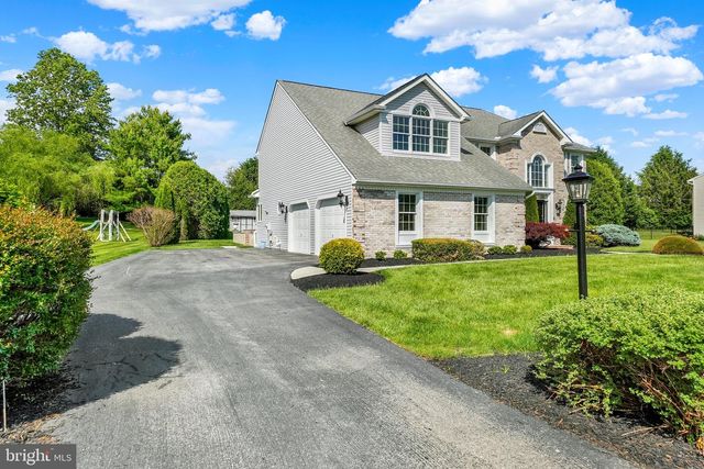 7 MATTHEWS CT, New Freedom, PA 17349