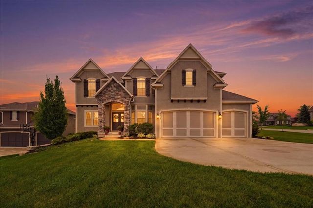 8117 Millridge Street, Lenexa, KS 66220
