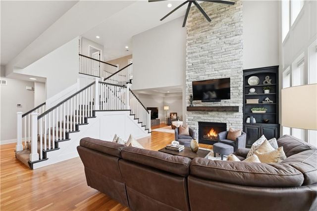 8117 Millridge Street, Lenexa, KS 66220