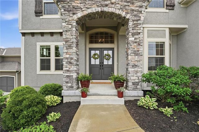 8117 Millridge Street, Lenexa, KS 66220