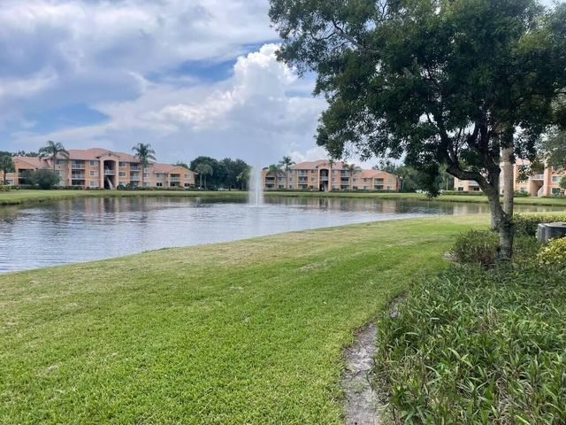 241 SW Palm Drive 106, Port St. Lucie, FL 34986