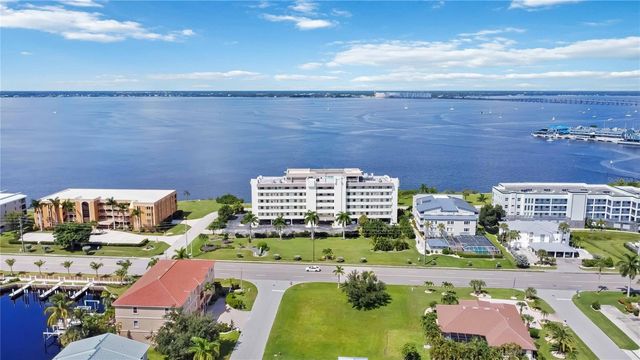 1500 PARK BEACH CIRCLE 2F, Punta Gorda, FL 33950