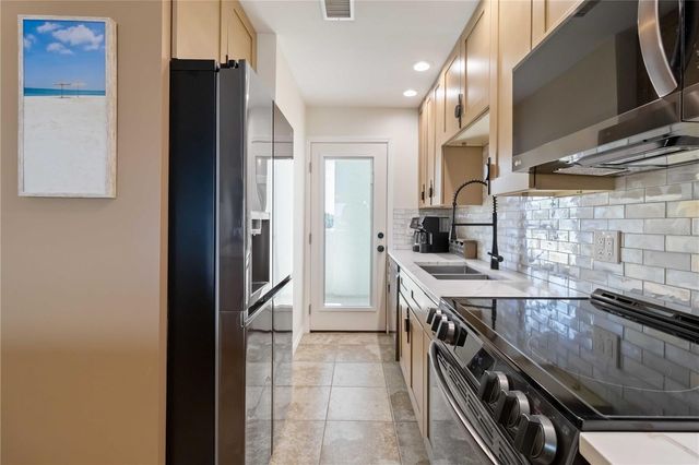 1500 PARK BEACH CIRCLE 2F, Punta Gorda, FL 33950