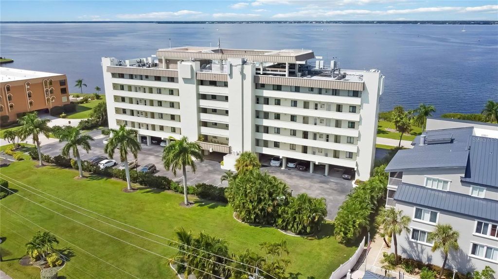1500 PARK BEACH CIRCLE 2F, Punta Gorda, FL 33950