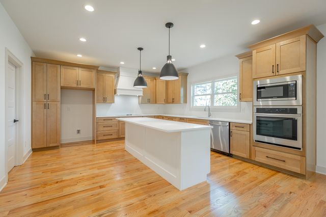 581 Benson Drive, Chattanooga, TN 37412