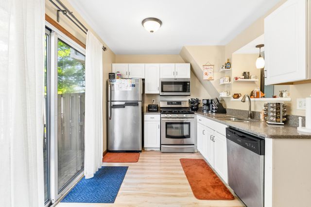 867 Pineway Drive, Columbus, OH 43085