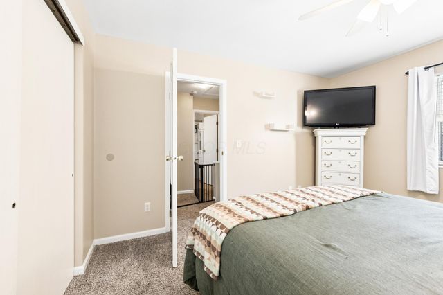867 Pineway Drive, Columbus, OH 43085
