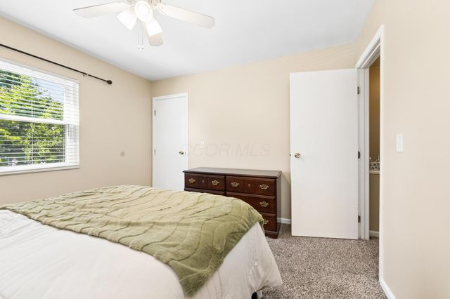867 Pineway Drive, Columbus, OH 43085
