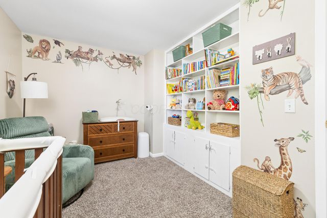 867 Pineway Drive, Columbus, OH 43085