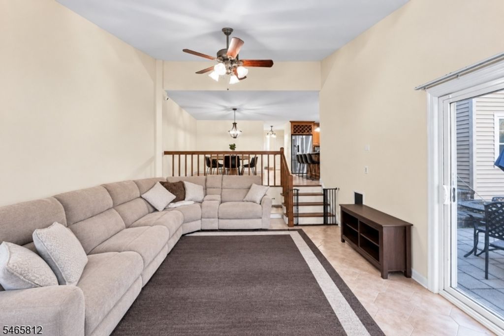 89 Lexington Ln, Wayne Twp., NJ 07470 — photo 5