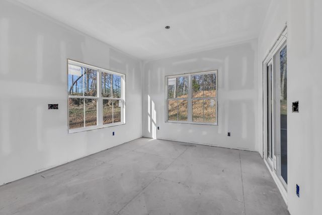 1717 Powell Rd, Clarksville, TN 37043