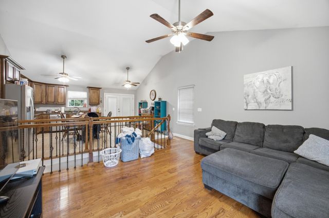 65 Lynnbrook Circle, Chattanooga, TN 37415
