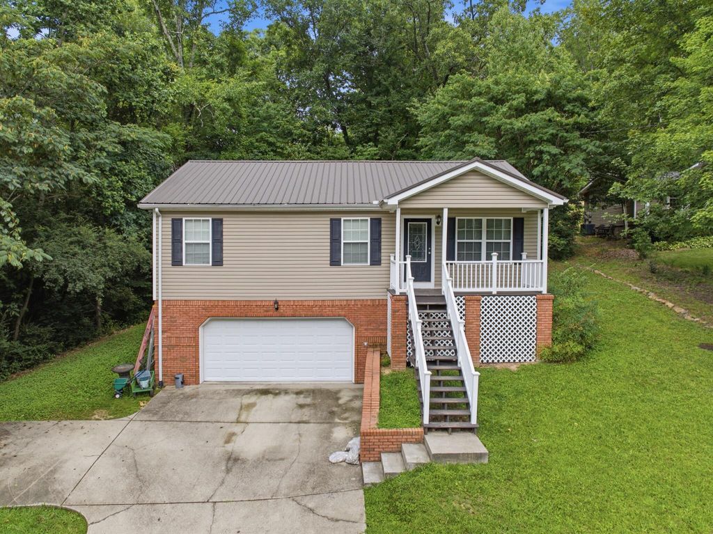 65 Lynnbrook Circle, Chattanooga, TN 37415