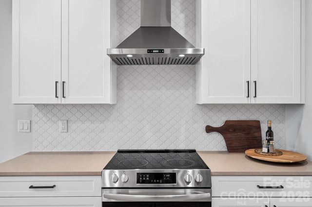 5 Gudger Road, Asheville, NC 28806