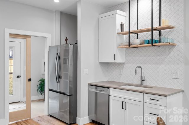 5 Gudger Road, Asheville, NC 28806