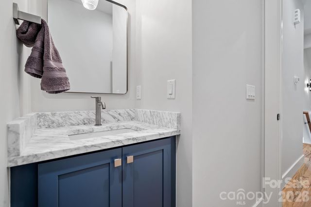 5 Gudger Road, Asheville, NC 28806