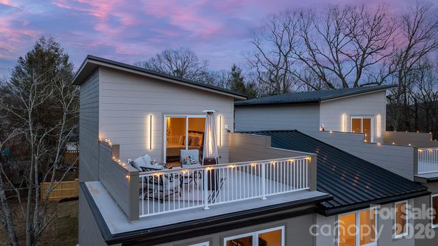 5 Gudger Road, Asheville, NC 28806