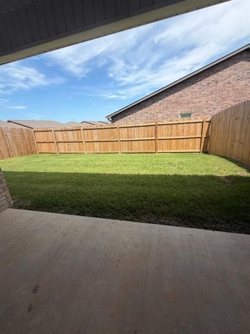6806 NW Toby Street, Highfill, AR 72712
