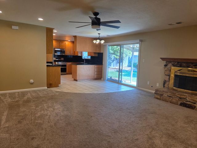 4412 Otis Ct, Carmichael, CA 95608