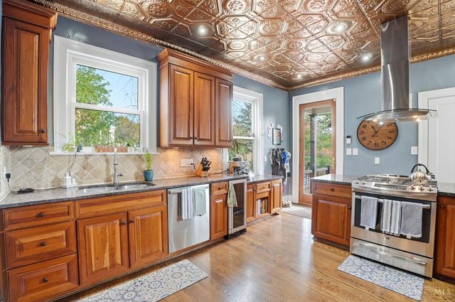 3966 Rose Hill Avenue, Cincinnati, OH 45229