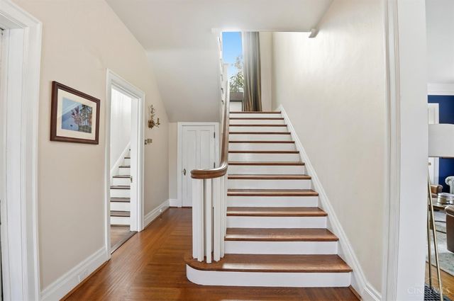 3966 Rose Hill Avenue, Cincinnati, OH 45229