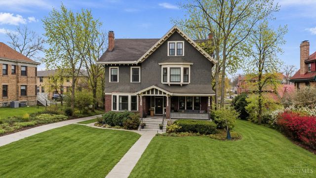 3966 Rose Hill Avenue, Cincinnati, OH 45229