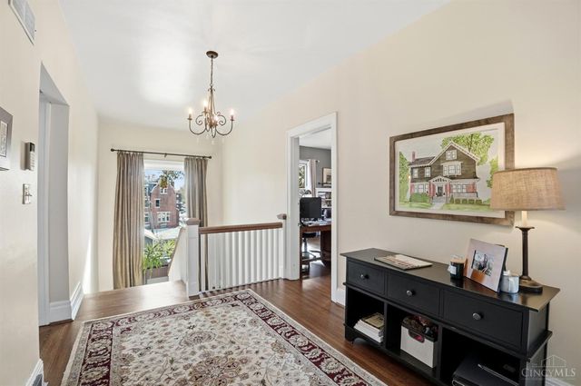 3966 Rose Hill Avenue, Cincinnati, OH 45229