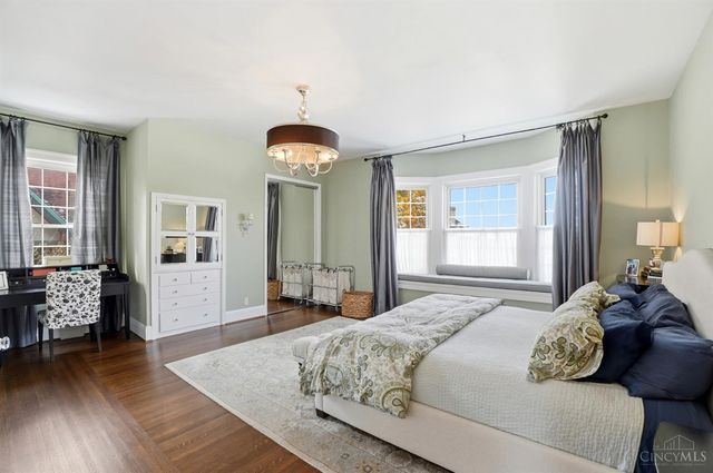 3966 Rose Hill Avenue, Cincinnati, OH 45229