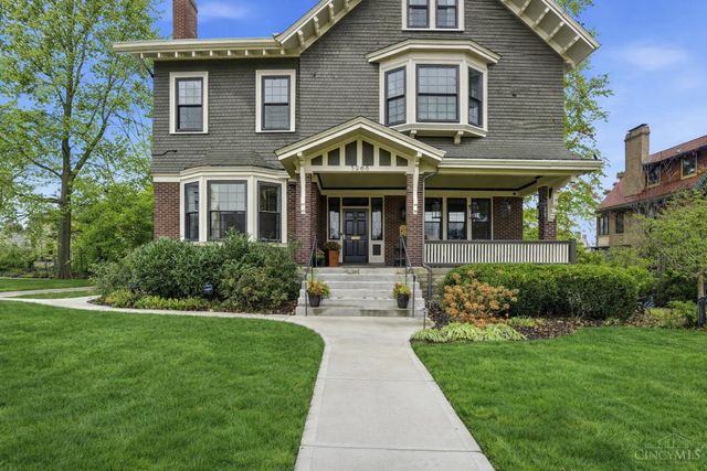 3966 Rose Hill Avenue, Cincinnati, OH 45229