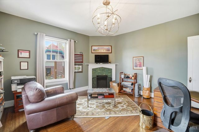 3966 Rose Hill Avenue, Cincinnati, OH 45229