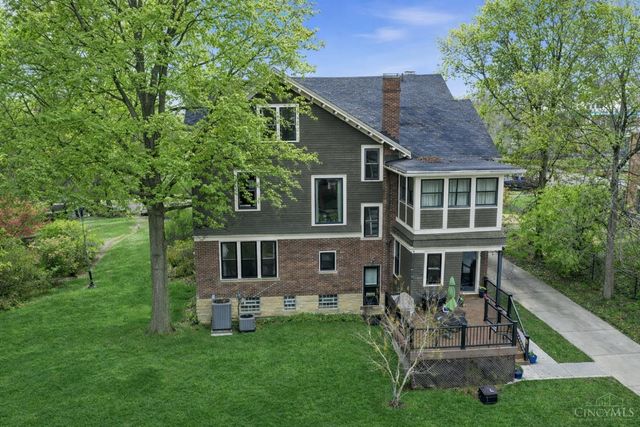 3966 Rose Hill Avenue, Cincinnati, OH 45229